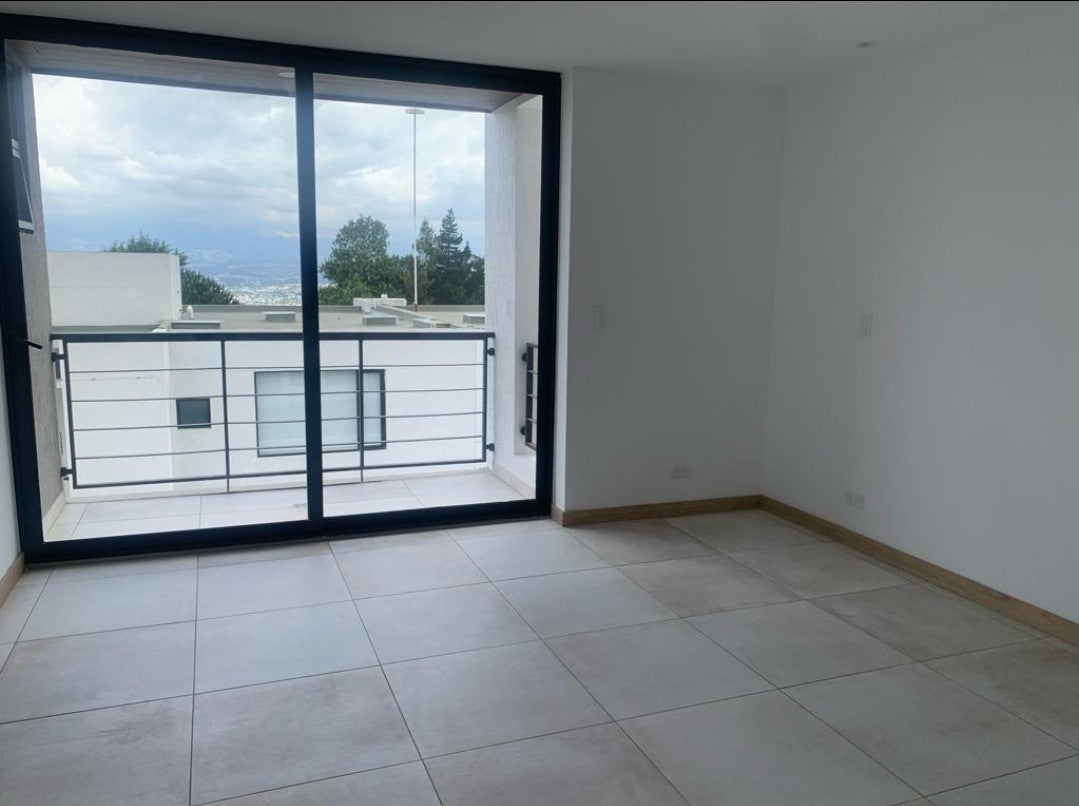 SE VENDE CASA EN SAN JUAN DE CUMBAYA