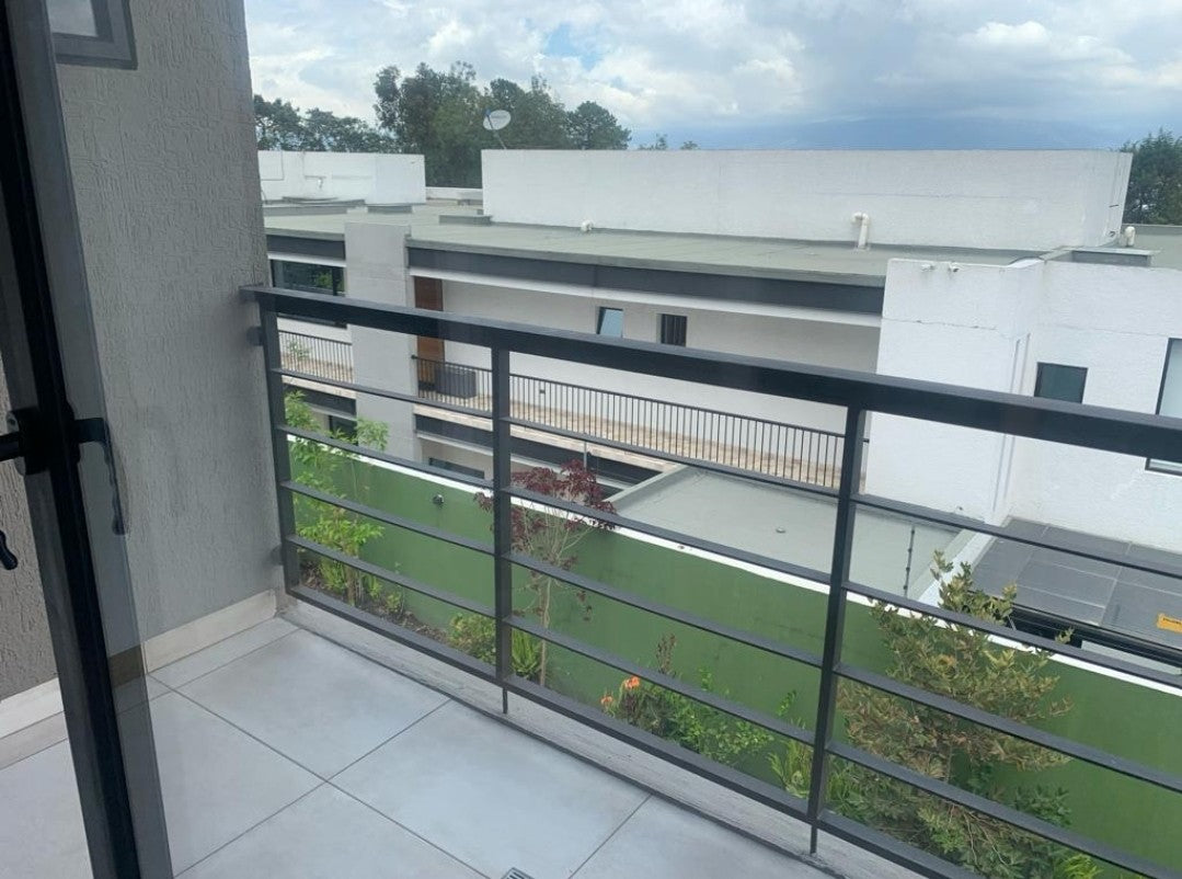 SE VENDE CASA EN SAN JUAN DE CUMBAYA