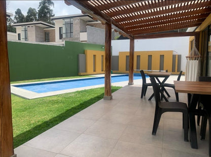 SE VENDE CASA EN SAN JUAN DE CUMBAYA